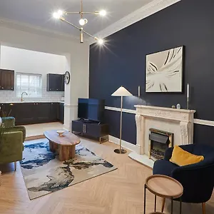 https://host-stay-zetland-hideaway.yorkshirehotels.net