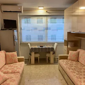 https://piazza-center-studio.albaniahotels.org